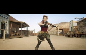 Roundtable Rival – Lindsey Stirling